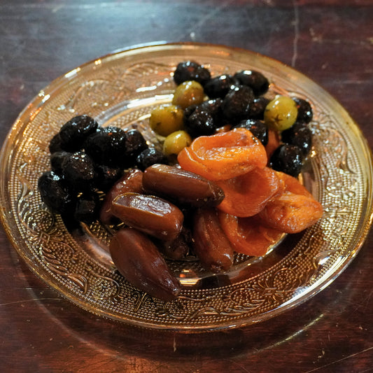 Gedroogd fruit en olijven